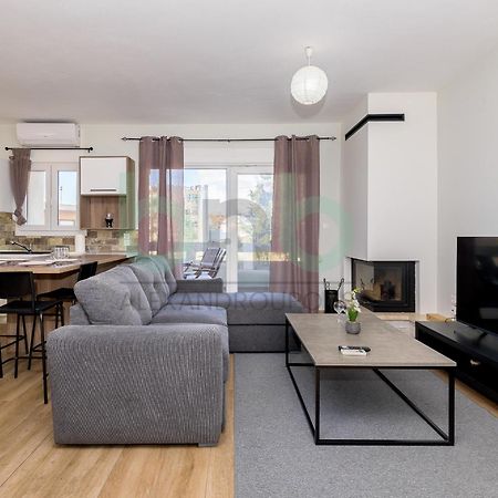 Luxurious Tsimiski 2Nd Floor Alexandroupoli Bagian luar foto
